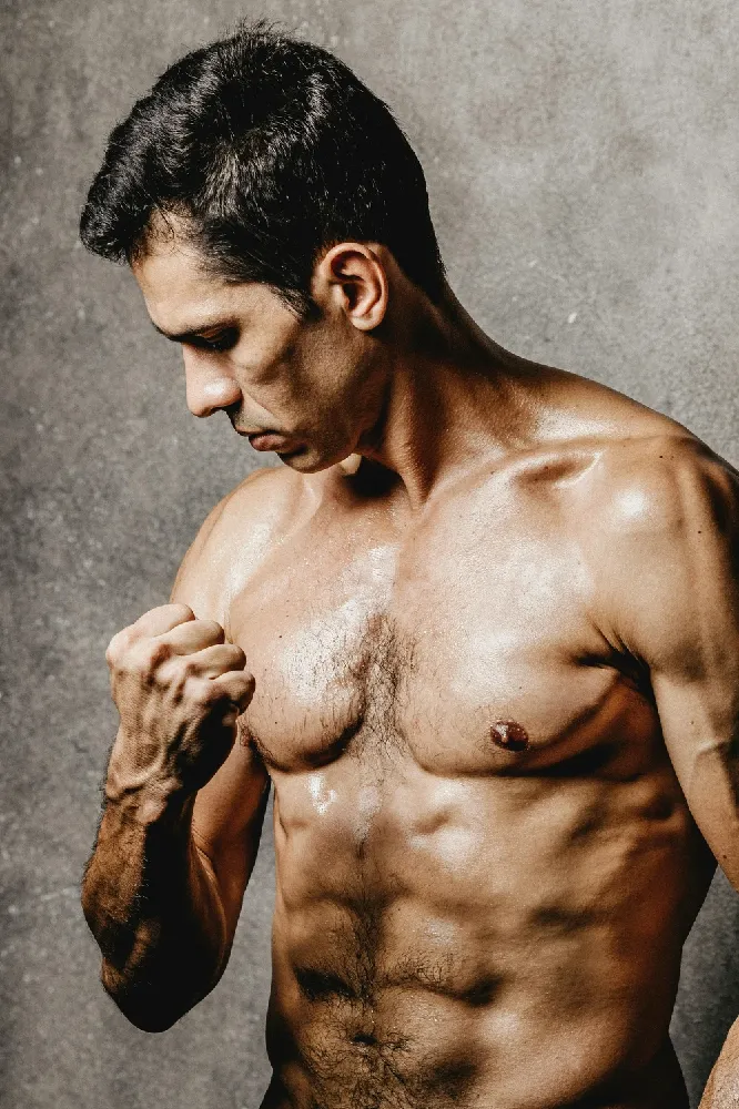 Pec Deck Machine Benefits:  Is This the Secret to a Defined Chest?