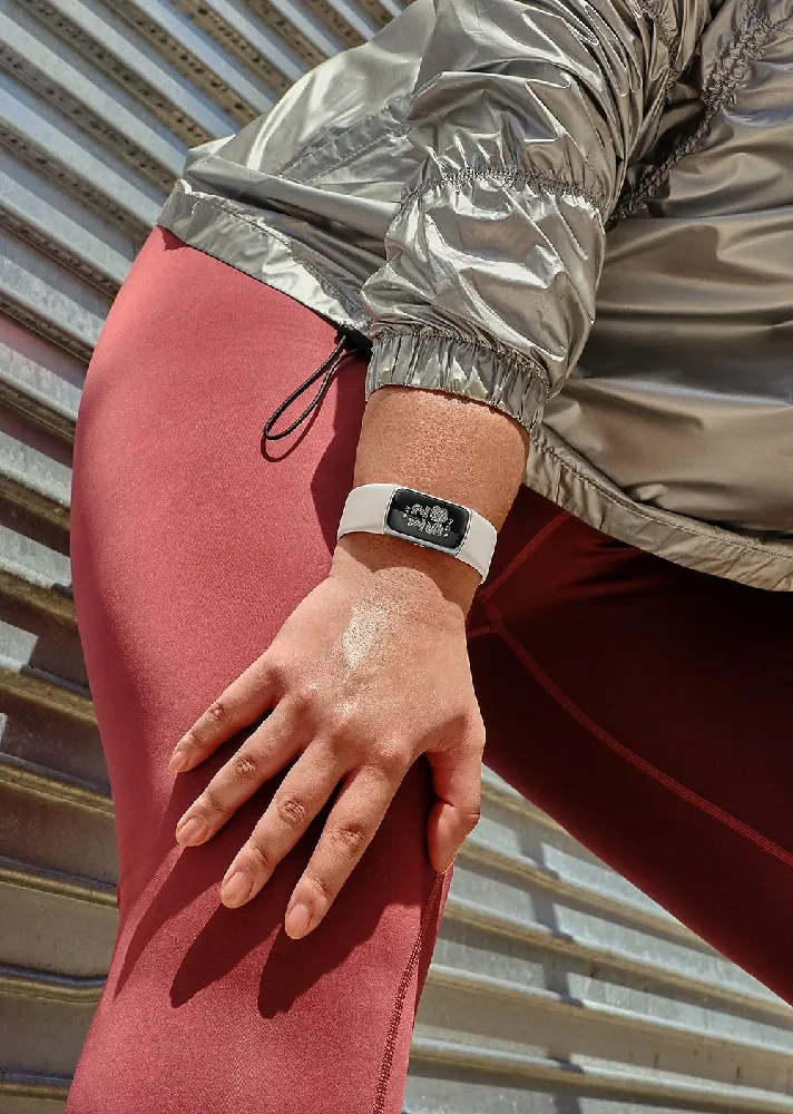 Fitbit vs. Competitors: Apple Watch and Garmin